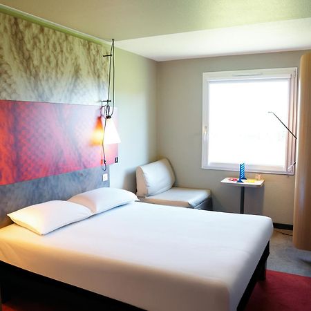 Ibis Caen Porte De Bretagne Bretteville-sur-Odon Kültér fotó