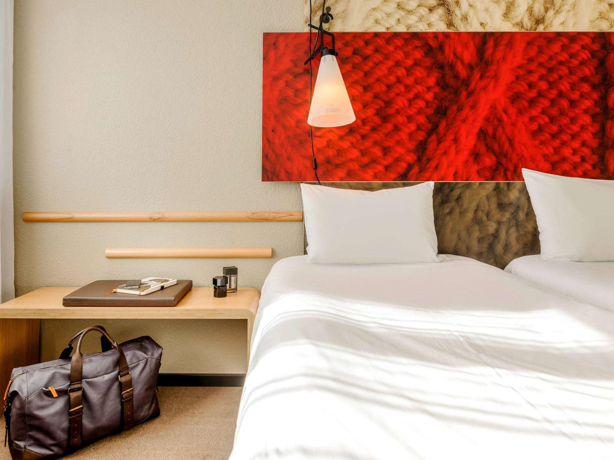 Ibis Caen Porte De Bretagne Bretteville-sur-Odon Kültér fotó