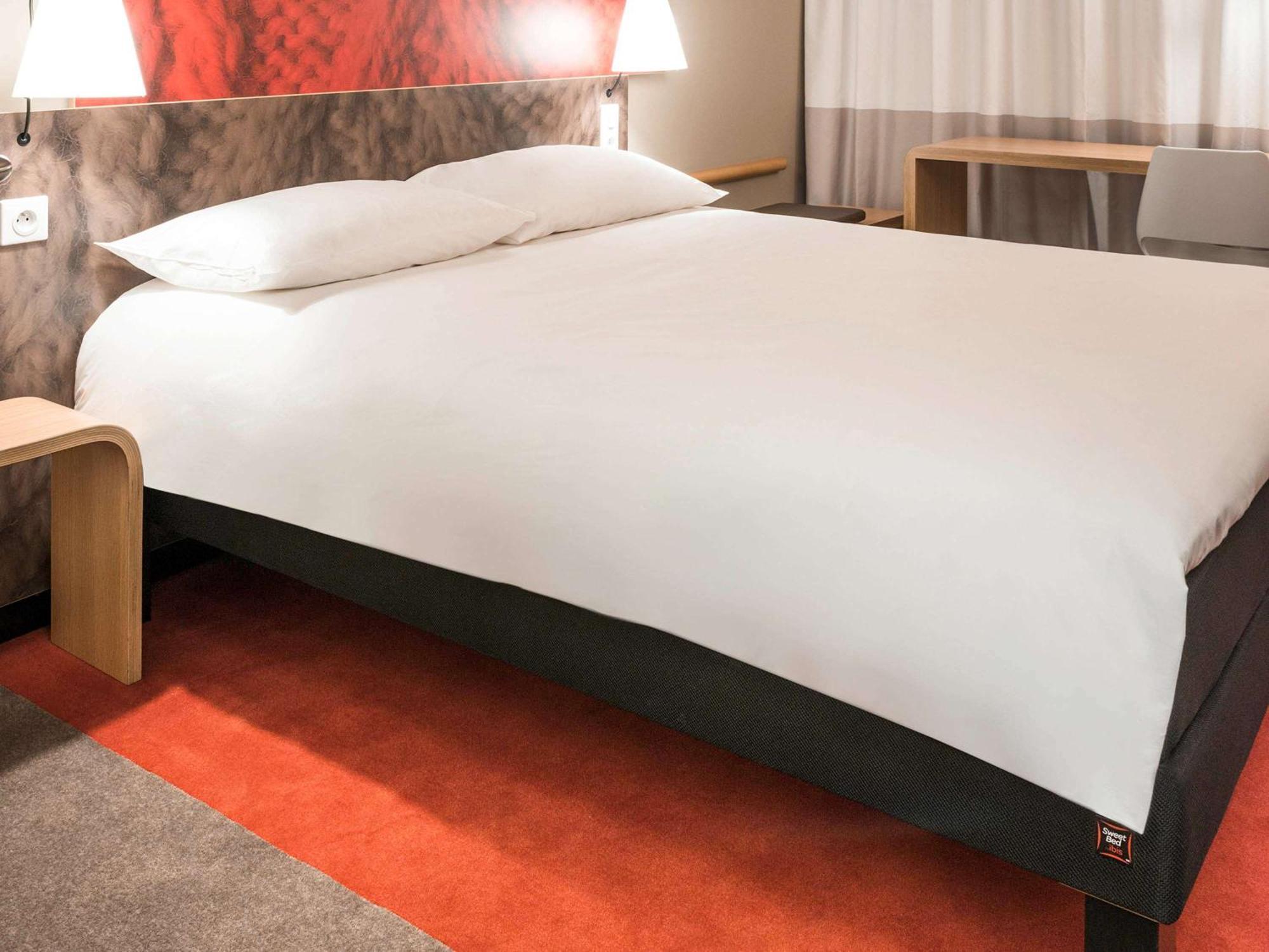 Ibis Caen Porte De Bretagne Bretteville-sur-Odon Kültér fotó