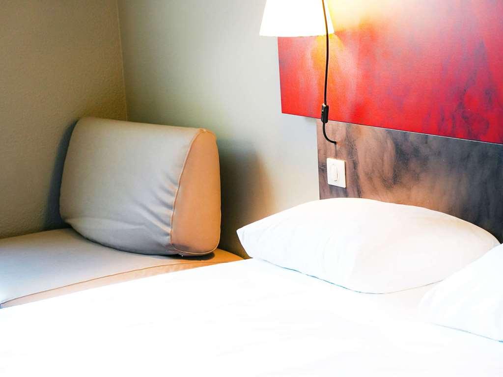 Ibis Caen Porte De Bretagne Bretteville-sur-Odon Szoba fotó